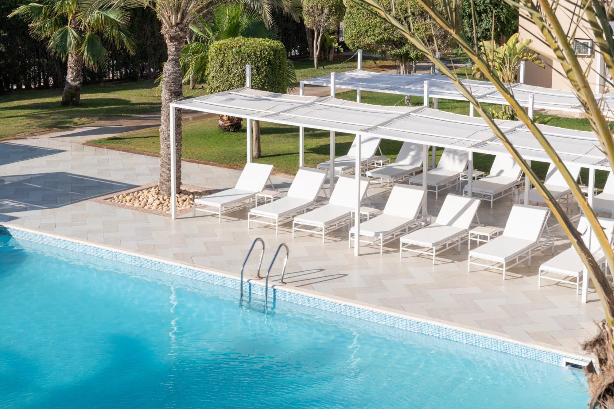 Jaz Neo Almazino, Almaza Bay Hotel Majid Abu Zayd Luaran gambar